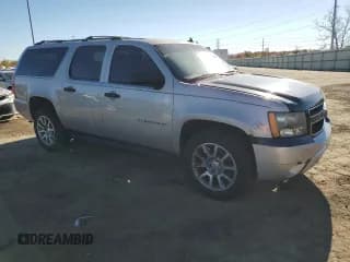 ✅ 2007 Chevrolet Suburban LTZ • VIN: 3GNFK16397G116600 • Lot: 76319184. Wystawiony na Copart z przebiegiem 222 105 mil. Bezpłatny archiwum sprzedaży aukcyjnych z USA i szczegółowy raport historii pojazdu na DreamBid. Zdjęcie 4.