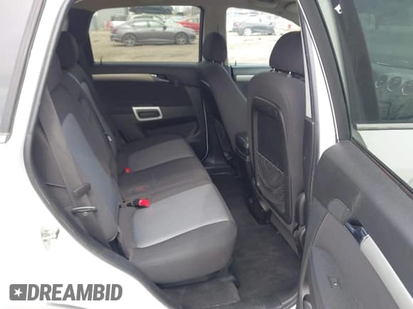 ✅ 2012 Chevrolet Captiva Sport LS • VIN: 3GNAL2EK9CS574019 • Lot: 41977669. Wystawiony na IAAI z przebiegiem 73 769 mil. Bezpłatny archiwum sprzedaży aukcyjnych z USA i szczegółowy raport historii pojazdu na DreamBid. Zdjęcie 8.