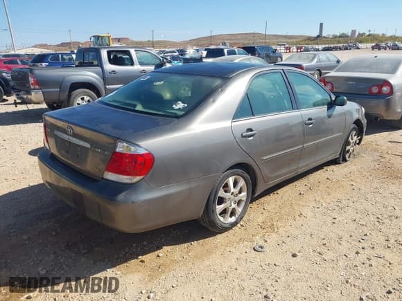 ✅ 2005 Toyota Camry XLE • VIN: 4T1BF30K95U605463 • Лот: 43681112. Опубликован ранее на IAAI с пробегом 209 374 миль. Бесплатный доступ к архиву аукционных продаж из США и подробный отчёт об истории автомобиля на DreamBid. Изображение 4.