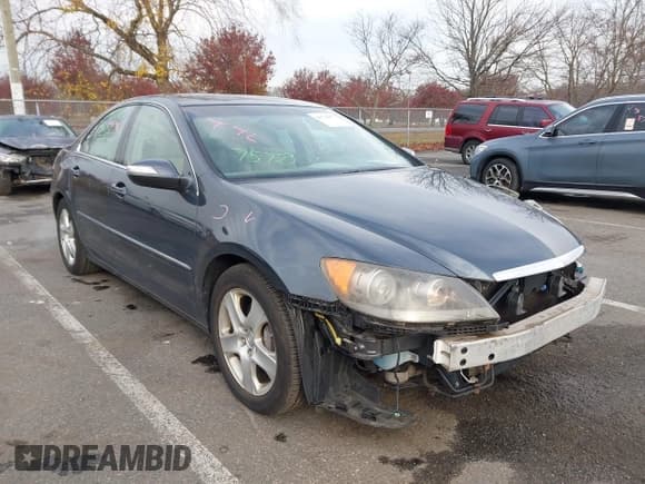 ✅ 2007 Acura RL • VIN: JH4KB16597C000081 • Lot: 43735877. Wystawiony na IAAI z przebiegiem 144 612 mil. Bezpłatny archiwum sprzedaży aukcyjnych z USA i szczegółowy raport historii pojazdu na DreamBid. Zdjęcie 13.