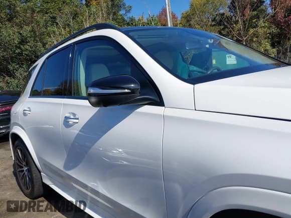 ✅ 2020 Mercedes-Benz GLE 450 • VIN: 4JGFB5KB9LA100253 • Lot: 40705917. Wystawiony na IAAI z przebiegiem 50 956 mil. Bezpłatny archiwum sprzedaży aukcyjnych z USA i szczegółowy raport historii pojazdu na DreamBid. Zdjęcie 13.