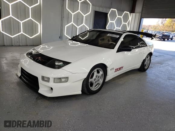 ✅ 1992 Nissan 300ZX • VIN: JN1RZ24H9NX522457 • Lot: 92084135. Wystawiony na Copart z przebiegiem 119 238 mil. Bezpłatny archiwum sprzedaży aukcyjnych z USA i szczegółowy raport historii pojazdu na DreamBid. Zdjęcie 1.