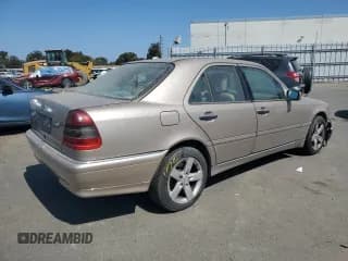 ✅ 2000 Mercedes-Benz C 230 Kompressor • VIN: WDBHA24G6YA846365 • Лот: 63729394. Опубликован ранее на Copart с пробегом Не указан. Бесплатный доступ к архиву аукционных продаж из США и подробный отчёт об истории автомобиля на DreamBid. Изображение 3.