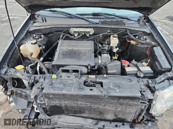 ✅ 2012 Ford Escape XLT • VIN: 1FMCU9DG0CKB51857 • Lot: 85476735. Listed on Copart with 144,395 mi. Free auction sales archive from the USA and detailed vehicle history report at DreamBid. Image 12.