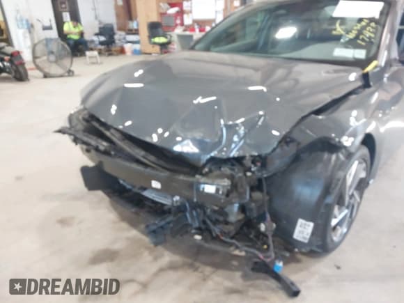 ✅ 2024 Hyundai Elantra SEL • VIN: KMHLS4DG1RU748117 • Лот: 43361344. Опубликован ранее на IAAI с пробегом 17 833 миль. Бесплатный доступ к архиву аукционных продаж из США и подробный отчёт об истории автомобиля на DreamBid. Изображение 6.