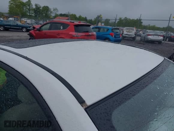 ✅ 2003 Hyundai Elantra GLS • VIN: KMHDN45D33U642081 • Lot: 42242705. Wystawiony na IAAI z przebiegiem 162 234 mil. Bezpłatny archiwum sprzedaży aukcyjnych z USA i szczegółowy raport historii pojazdu na DreamBid. Zdjęcie 6.