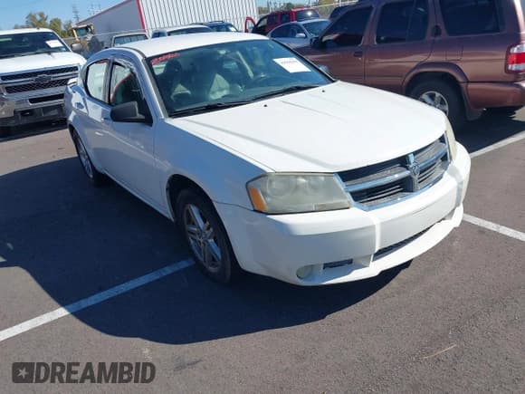 ✅ 2008 Dodge Avenger SXT • VIN: 1B3LC56K78N665259 • Lot: 43558259. Wystawiony na IAAI z przebiegiem 172 226 mil. Bezpłatny archiwum sprzedaży aukcyjnych z USA i szczegółowy raport historii pojazdu na DreamBid. Zdjęcie 1.