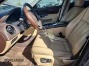 ✅ 2015 Jaguar XJ Portfolio • VIN: SAJWA2GZ5F8V89971 • Lot: 86182335. Wystawiony na Copart z przebiegiem 104 873 mil. Bezpłatny archiwum sprzedaży aukcyjnych z USA i szczegółowy raport historii pojazdu na DreamBid. Zdjęcie 7.