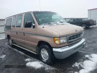 ✅ 1997 Ford Econoline Cargo • VIN: 1FDEE142XVHA83756 • Lot: 43822135. Wystawiony na IAAI z przebiegiem 51 647 mil. Bezpłatny archiwum sprzedaży aukcyjnych z USA i szczegółowy raport historii pojazdu na DreamBid. Zdjęcie 1.