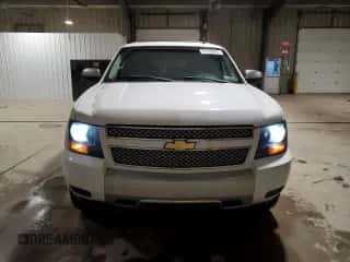 2007 Chevrolet Suburban LT z VIN 3GNFK16387G315038, wystawiony jako Copart lot #91208095 z przebiegiem 208 408 mil mil oraz Czysty tytuł • Clean title. Historia ofert i sprzedaży dostępna na DreamBid. Obrazek 5.