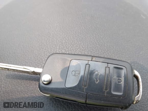 ✅ 2007 Volkswagen Rabbit • VIN: WVWBR71K97W192081 • Lot: 42357944. Listed on IAAI with 161,268 mi. Free auction sales archive from the USA and detailed vehicle history report at DreamBid. Image 11.