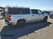 ✅ 2022 Chevrolet Silverado 1500 Custom • VIN: 3GCPDBEK7NG524015 • Lot: 61670805. Wystawiony na Copart z przebiegiem 24 733 mil. Bezpłatny archiwum sprzedaży aukcyjnych z USA i szczegółowy raport historii pojazdu na DreamBid. Zdjęcie 3.