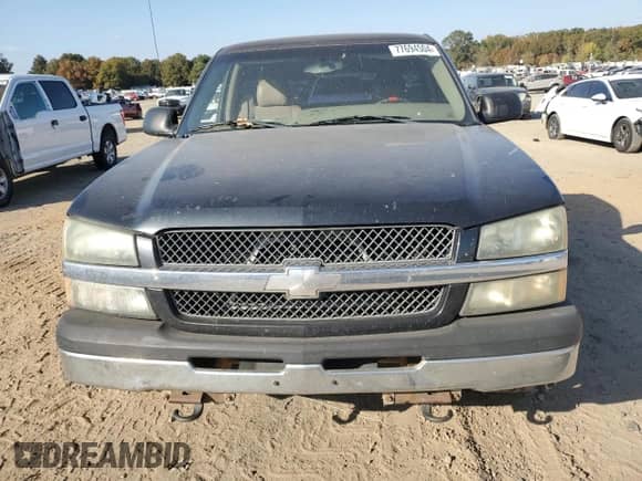 2004 Chevrolet Silverado 1500 LS z VIN 1GCEC14V74Z103166, wystawiony jako Copart lot #77694504 z przebiegiem 327 931 mil mil oraz Czysty tytuł • Clean title. Historia ofert i sprzedaży dostępna na DreamBid. Obrazek 5.