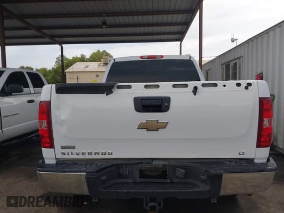 ✅ 2013 Chevrolet Silverado 1500 LT • VIN: 1GCRKSE75DZ118985 • Lot: 43474164. Listed on IAAI with 219,805 mi. Free auction sales archive from the USA and detailed vehicle history report at DreamBid. Image 17.