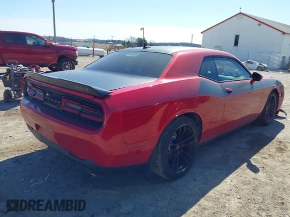 ✅ 2017 Dodge Challenger R/T • VIN: 2C3CDZBT8HH601004 • Лот: 41768758. Опубликован ранее на IAAI с пробегом 60 659 миль. Бесплатный доступ к архиву аукционных продаж из США и подробный отчёт об истории автомобиля на DreamBid. Изображение 4.