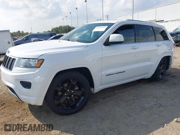 ✅ 2015 Jeep Grand Cherokee Laredo • VIN: 1C4RJEAG5FC957244 • Lot: 43530457. Wystawiony na IAAI z przebiegiem 93 671 mil. Bezpłatny archiwum sprzedaży aukcyjnych z USA i szczegółowy raport historii pojazdu na DreamBid. Zdjęcie 18.