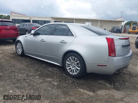 ✅ 2010 Cadillac CTS Luxury • VIN: 1G6DE5EG6A0147272 • Lot: 42957227. Wystawiony na IAAI z przebiegiem 253 383 mil. Bezpłatny archiwum sprzedaży aukcyjnych z USA i szczegółowy raport historii pojazdu na DreamBid. Zdjęcie 3.