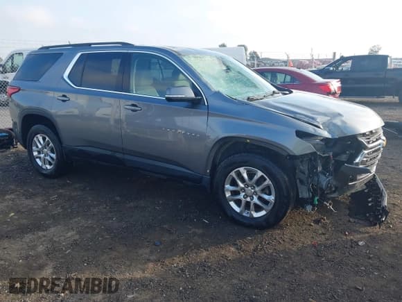✅ 2020 Chevrolet Traverse LT Cloth • VIN: 1GNERGKW7LJ163823 • Lot: 43634883. Wystawiony na IAAI z przebiegiem 142 044 mil. Bezpłatny archiwum sprzedaży aukcyjnych z USA i szczegółowy raport historii pojazdu na DreamBid. Zdjęcie 1.