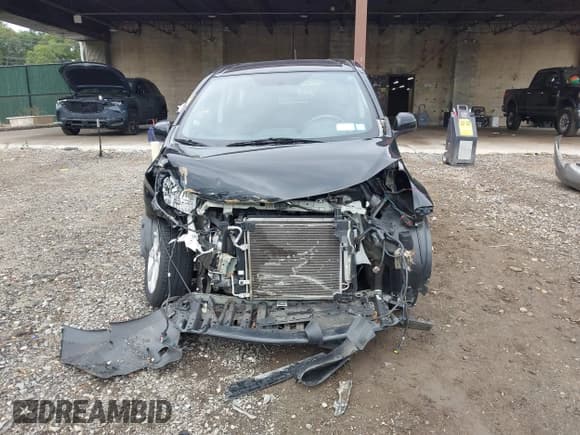 ✅ 2014 Nissan Note SV • VIN: 3N1CE2CP8EL352923 • Lot: 43291666. Listed on IAAI with 18,866 mi. Free auction sales archive from the USA and detailed vehicle history report at DreamBid. Image 12.