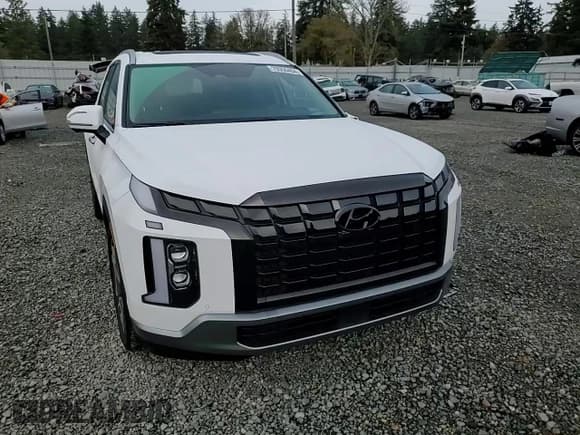 ✅ 2024 Hyundai Palisade Limited • VIN: KM8R5DGE8RU724795 • Лот: 79356454. Опубликован ранее на Copart с пробегом 9 678 миль. Бесплатный доступ к архиву аукционных продаж из США и подробный отчёт об истории автомобиля на DreamBid. Изображение 12.