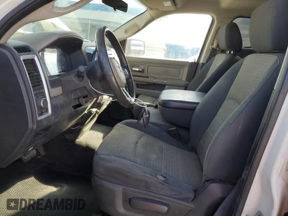 ✅ 2009 Dodge 1500 SLT • VIN: 1D3HV18P69S797276 • Lot: 88923815. Wystawiony na Copart z przebiegiem 189 270 mil. Bezpłatny archiwum sprzedaży aukcyjnych z USA i szczegółowy raport historii pojazdu na DreamBid. Zdjęcie 7.