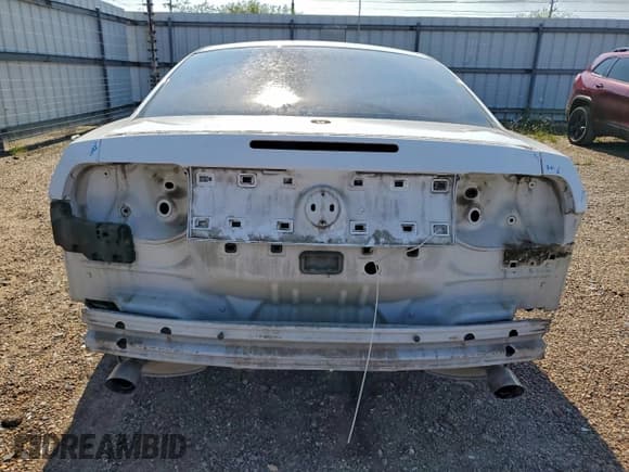 ✅ 2014 Ford Mustang V6 • VIN: 1ZVBP8AMXE5271661 • Лот: 94409595. Опубликован ранее на Copart с пробегом 161 656 миль. Бесплатный доступ к архиву аукционных продаж из США и подробный отчёт об истории автомобиля на DreamBid. Изображение 6.