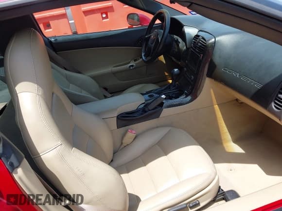 ✅ 2005 Chevrolet Corvette • VIN: 1G1YY24UX55101618 • Lot: 42269693. Listed on IAAI with 133,174 mi. Free auction sales archive from the USA and detailed vehicle history report at DreamBid. Image 5.