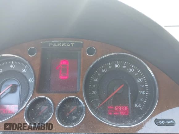 ✅ 2006 Volkswagen Passat 3.6L V6 • VIN: WVWEU73C46P049128 • Lot: 43162561. Listed on IAAI with 129,306 mi. Free auction sales archive from the USA and detailed vehicle history report at DreamBid. Image 7.