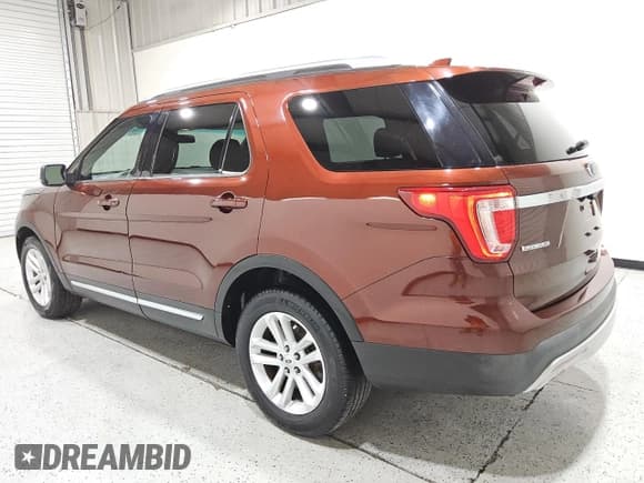 ✅ 2016 Ford Explorer XLT • VIN: 1FM5K7D83GGC30623 • Лот: 92452525. Опубликован ранее на Copart с пробегом 60 564 миль. Бесплатный доступ к архиву аукционных продаж из США и подробный отчёт об истории автомобиля на DreamBid. Изображение 2.