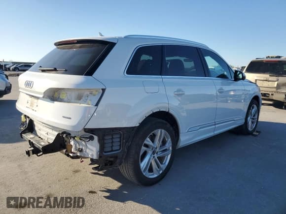 ✅ 2023 Audi Q7 Premium • VIN: WA1ACBF75PD013674 • Lot: 48860755. Listed on Copart with 30,886 mi. Free auction sales archive from the USA and detailed vehicle history report at DreamBid. Image 3.