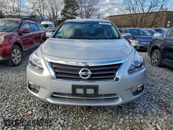 ✅ 2015 Nissan Altima S • VIN: 1N4AL3AP1FC242768 • Lot: 94097965. Listed on Copart with 88,141 mi. Free auction sales archive from the USA and detailed vehicle history report at DreamBid. Image 5.