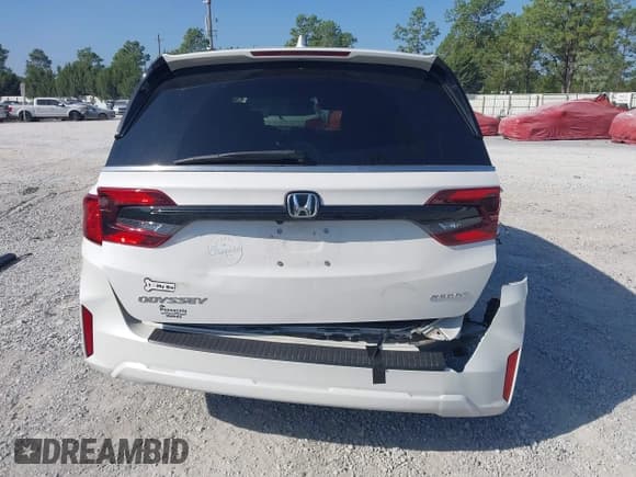 ✅ 2025 Honda Odyssey Sport-L • VIN: 5FNRL6H72SB012979 • Lot: 43366012. Wystawiony na IAAI z przebiegiem 13 164 mil. Bezpłatny archiwum sprzedaży aukcyjnych z USA i szczegółowy raport historii pojazdu na DreamBid. Zdjęcie 16.