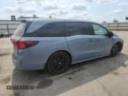 ✅ 2025 Honda Odyssey Sport-L • VIN: 5FNRL6H74SB009680 • Lot: 80205735. Wystawiony na Copart z przebiegiem 27 946 mil. Bezpłatny archiwum sprzedaży aukcyjnych z USA i szczegółowy raport historii pojazdu na DreamBid. Zdjęcie 3.
