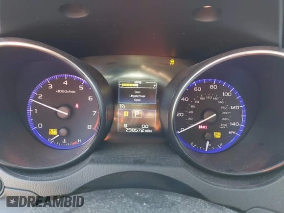 ✅ 2015 Subaru Legacy Premium • VIN: 4S3BNAC65F3003659 • Lot: 43568273. Wystawiony na IAAI z przebiegiem 238 572 mil. Bezpłatny archiwum sprzedaży aukcyjnych z USA i szczegółowy raport historii pojazdu na DreamBid. Zdjęcie 7.