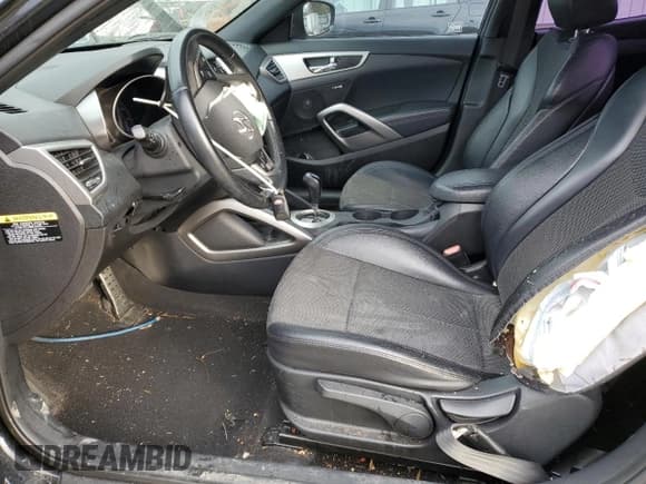 ✅ 2016 Hyundai Veloster • VIN: KMHTC6AD1GU295861 • Лот: 81864474. Опубликован ранее на Copart с пробегом 101 581 миль. Бесплатный доступ к архиву аукционных продаж из США и подробный отчёт об истории автомобиля на DreamBid. Изображение 7.