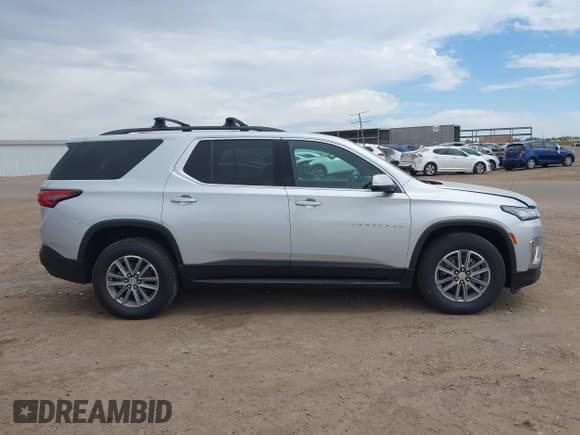 ✅ 2022 Chevrolet Traverse LT • VIN: 1GNERHKW2NJ174513 • Lot: 41998034. Wystawiony na IAAI z przebiegiem 60 202 mil. Bezpłatny archiwum sprzedaży aukcyjnych z USA i szczegółowy raport historii pojazdu na DreamBid. Zdjęcie 13.