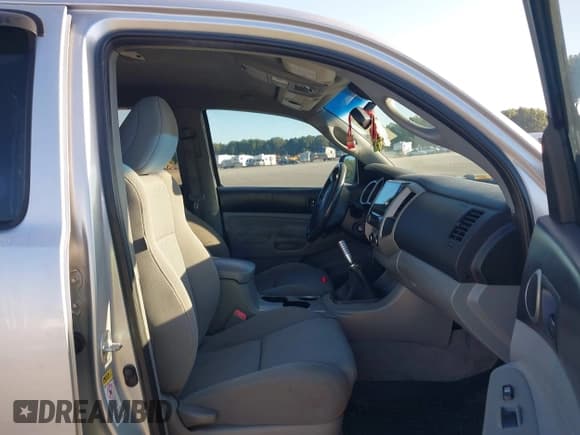 ✅ 2011 Toyota Tacoma • VIN: 5TFLU4ENXBX009649 • Лот: 43065873. Опубликован ранее на IAAI с пробегом 149 761 миль. Бесплатный доступ к архиву аукционных продаж из США и подробный отчёт об истории автомобиля на DreamBid. Изображение 5.