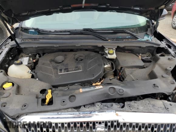 ✅ 2019 Lincoln MKC Standard • VIN: 5LMCJ1D98KUL37318 • Lot: 81398564. Wystawiony na Copart z przebiegiem 35 929 mil. Bezpłatny archiwum sprzedaży aukcyjnych z USA i szczegółowy raport historii pojazdu na DreamBid. Zdjęcie 13.