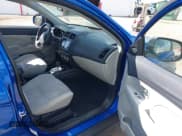 ✅ 2017 Mitsubishi Outlander SE • VIN: JA4AP3AW6HZ047863 • Lot: 43277002. Listed on IAAI with 143,509 mi. Free auction sales archive from the USA and detailed vehicle history report at DreamBid. Image 5.