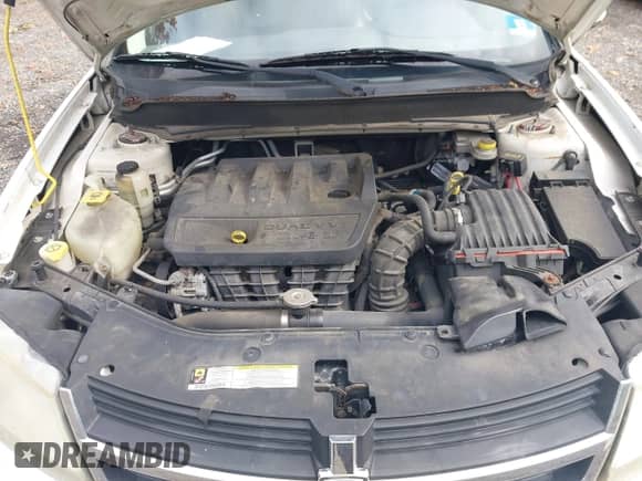 2010 Dodge Avenger R/T z VIN 1B3CC5FB7AN234586, wystawiony jako IAAI lot #43589935 z przebiegiem 172 058 mil mil oraz . Historia ofert i sprzedaży dostępna na DreamBid. Obrazek 10.