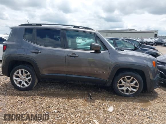 ✅ 2017 Jeep Renegade Altitude • VIN: ZACCJABB6HPE88701 • Lot: 42918025. Listed on IAAI with 142,948 mi. Free auction sales archive from the USA and detailed vehicle history report at DreamBid. Image 13.