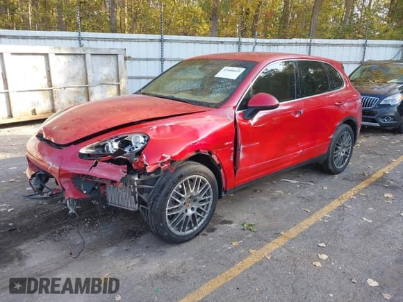✅ 2014 Porsche Cayenne Diesel • VIN: WP1AF2A2XELA39455 • Lot: 43446619. Wystawiony na IAAI z przebiegiem 110 000 mil. Bezpłatny archiwum sprzedaży aukcyjnych z USA i szczegółowy raport historii pojazdu na DreamBid. Zdjęcie 2.