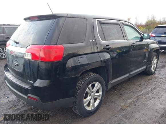 ✅ 2015 GMC Terrain SLE • VIN: 2GKFLVEK8F6271577 • Лот: 43514064. Опубликован ранее на IAAI с пробегом 184 932 миль. Бесплатный доступ к архиву аукционных продаж из США и подробный отчёт об истории автомобиля на DreamBid. Изображение 4.