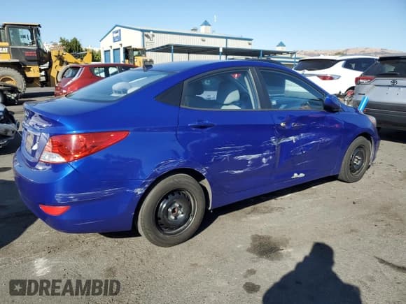 ✅ 2013 Hyundai Accent GLS • VIN: KMHCT4AE7DU548304 • Лот: 80084254. Опубликован ранее на Copart с пробегом 98 762 миль. Бесплатный доступ к архиву аукционных продаж из США и подробный отчёт об истории автомобиля на DreamBid. Изображение 3.
