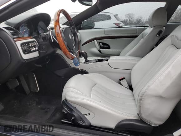 ✅ 2009 Maserati GranTurismo • VIN: ZAMGJ45A990044267 • Lot: 84144674. Listed on Copart with 63,178 mi. Free auction sales archive from the USA and detailed vehicle history report at DreamBid. Image 7.