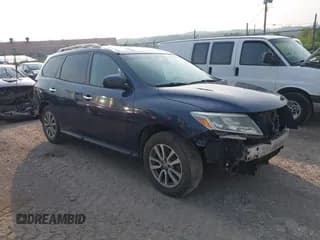 ✅ 2014 Nissan Pathfinder SV • VIN: 5N1AR2MMXEC732477 • Lot: 42826456. Listed on IAAI with 136,581 mi. Free auction sales archive from the USA and detailed vehicle history report at DreamBid. Image 1.