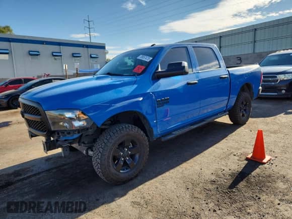 2023 Ram 1500 Tradesman z VIN 3C6RR7KG3PG602131, wystawiony jako Copart lot #70957475 z przebiegiem 32 334 mil mil oraz Szkoda całkowita • Salvage title. Historia ofert i sprzedaży dostępna na DreamBid. Obrazek 1.
