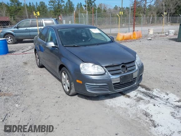 ✅ 2009 Volkswagen Jetta SE • VIN: 3VWRZ71K29M169742 • Lot: 41708458. Listed on IAAI with 138,329 mi. Free auction sales archive from the USA and detailed vehicle history report at DreamBid. Image 1.