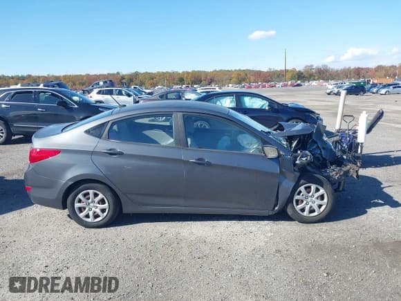 ✅ 2012 Hyundai Accent GLS • VIN: KMHCT4AE9CU218873 • Лот: 43502701. Опубликован ранее на IAAI с пробегом 94 066 миль. Бесплатный доступ к архиву аукционных продаж из США и подробный отчёт об истории автомобиля на DreamBid. Изображение 13.