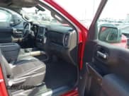 ✅ 2020 Chevrolet Silverado 1500 RST • VIN: 3GCUYEED2LG120739 • Lot: 43092535. Wystawiony na IAAI z przebiegiem 103 629 mil. Bezpłatny archiwum sprzedaży aukcyjnych z USA i szczegółowy raport historii pojazdu na DreamBid. Zdjęcie 5.